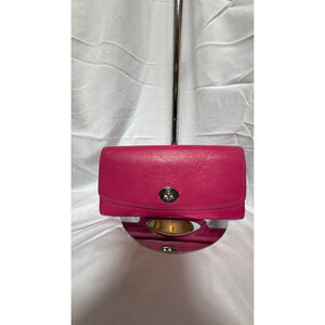 Coach Leather Turnlock Wallet